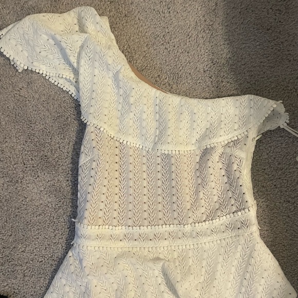 NWT White one shoulder Gianni Bini crochet lace dress XS - Picture 5 of 6
